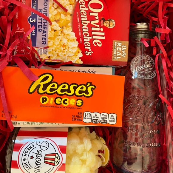 Movie Night Gift Box with Glass Coca Cola Bottles w/straw - Picture 9 of 13
